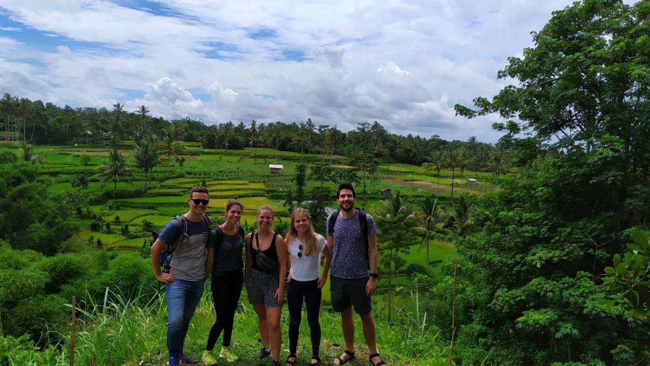 Novia Guest House Lombok-เตเตบาตู ภายนอก รูปภาพ