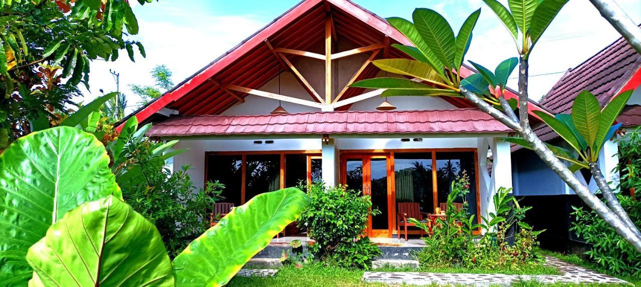 Novia Guest House Lombok-เตเตบาตู ภายนอก รูปภาพ