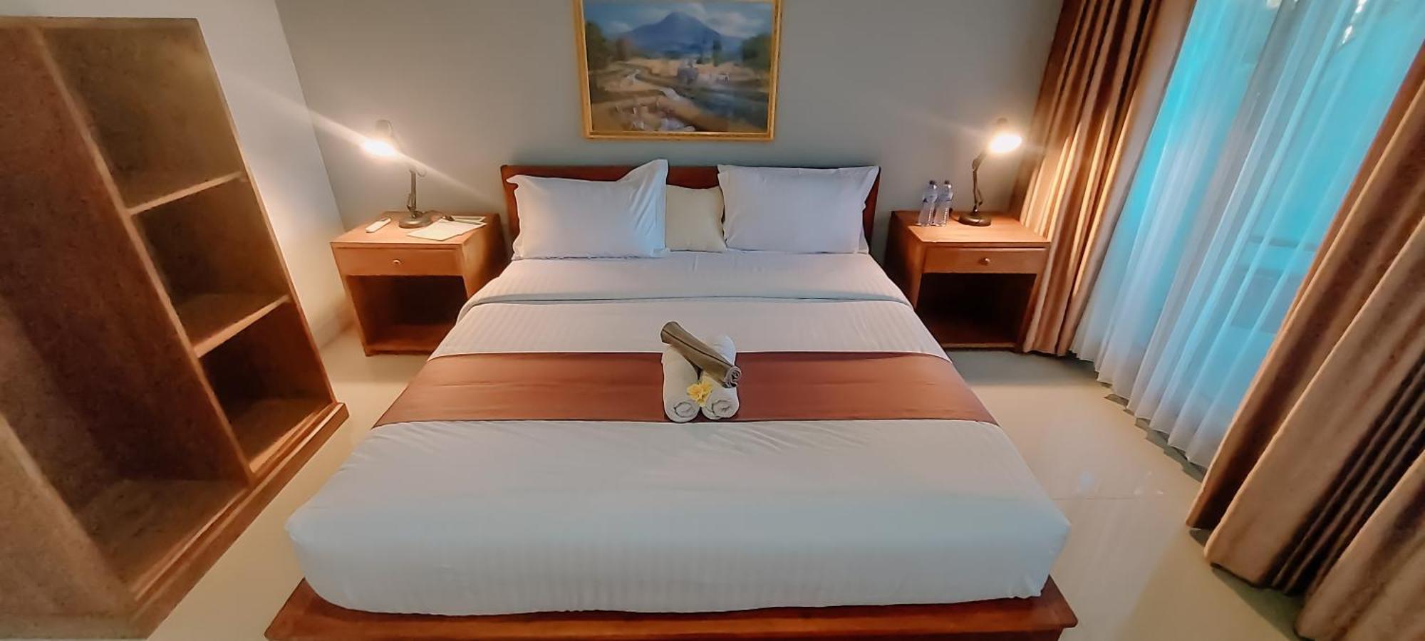 Novia Guest House Lombok-เตเตบาตู ภายนอก รูปภาพ