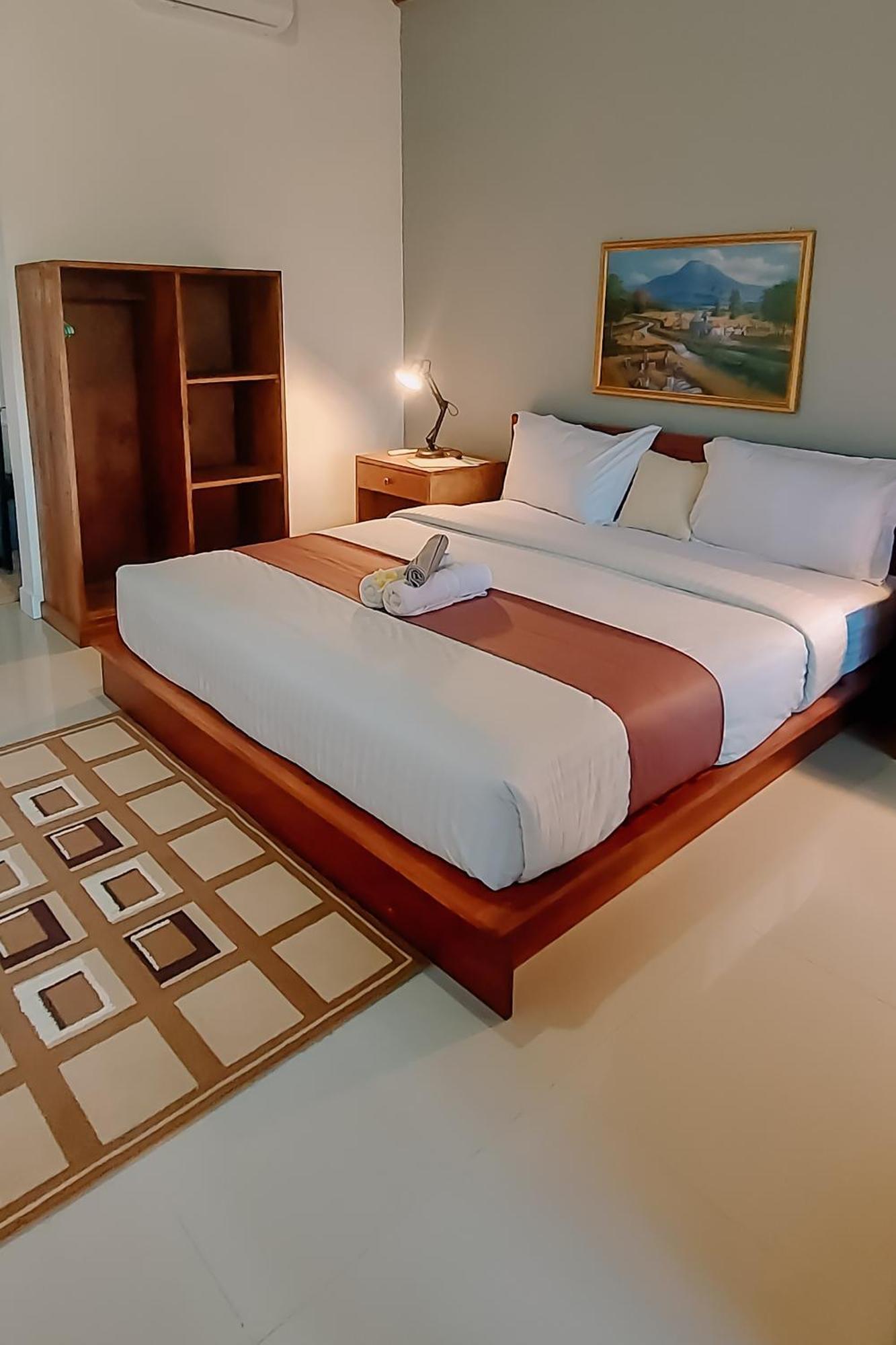 Novia Guest House Lombok-เตเตบาตู ภายนอก รูปภาพ