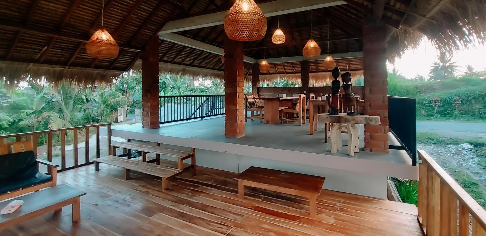 Novia Guest House Lombok-เตเตบาตู ภายนอก รูปภาพ