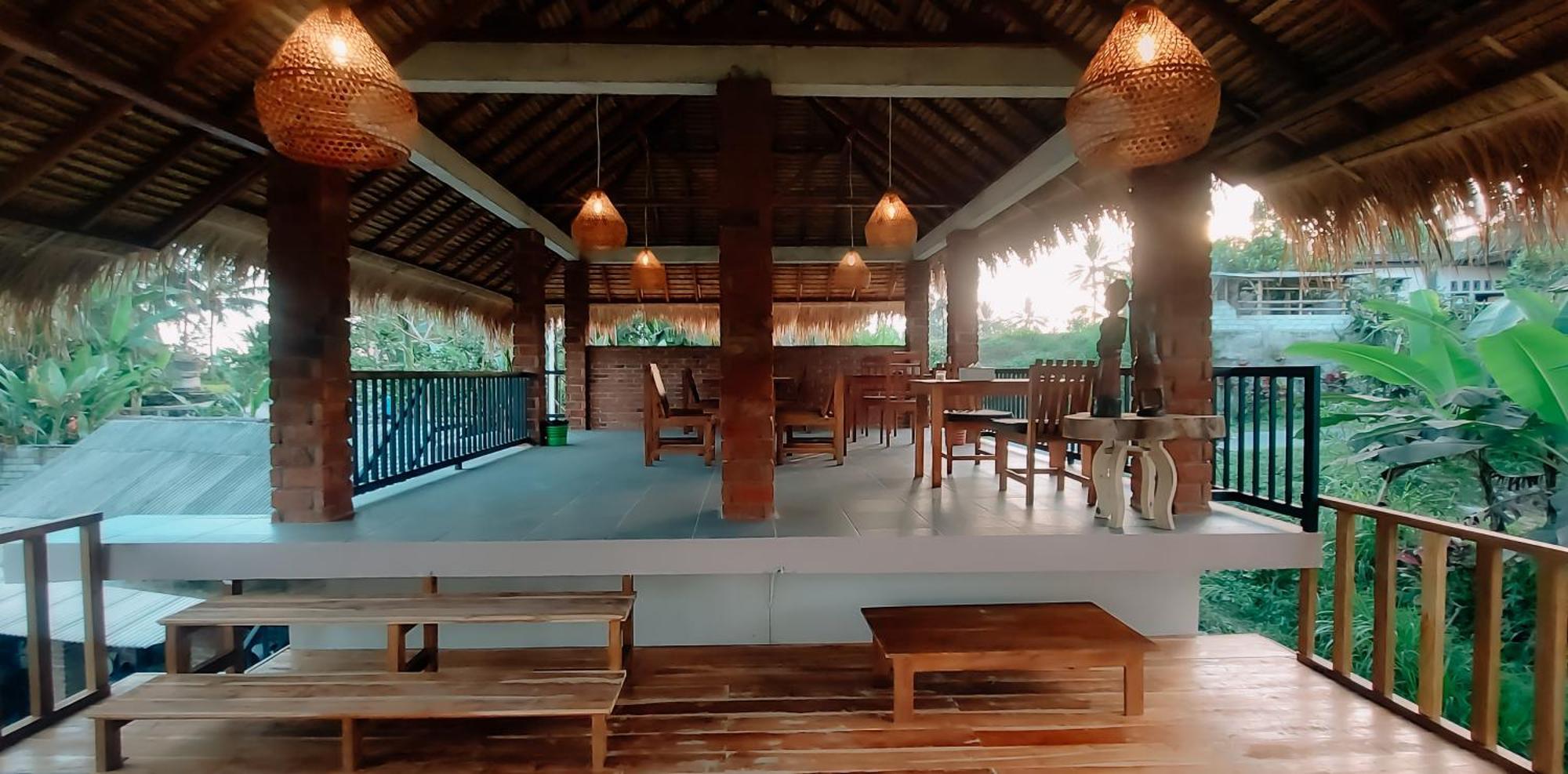 Novia Guest House Lombok-เตเตบาตู ภายนอก รูปภาพ