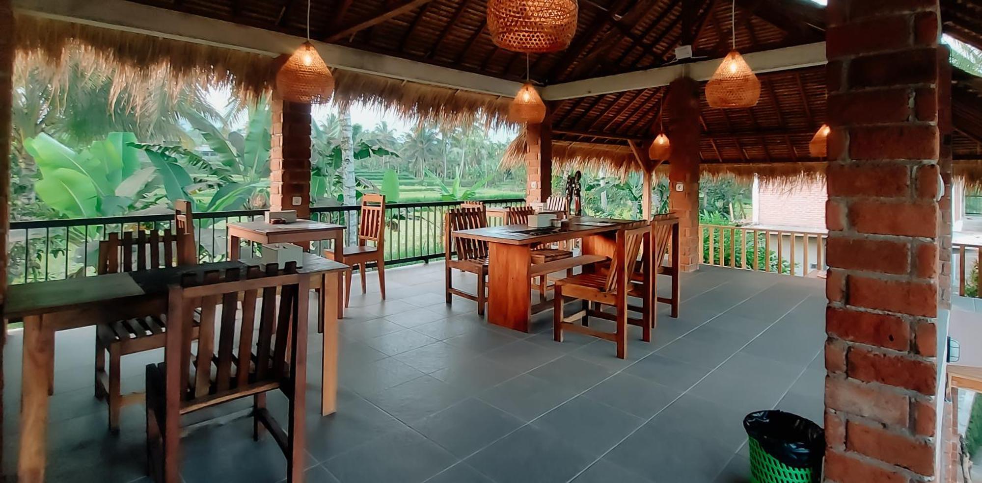 Novia Guest House Lombok-เตเตบาตู ภายนอก รูปภาพ
