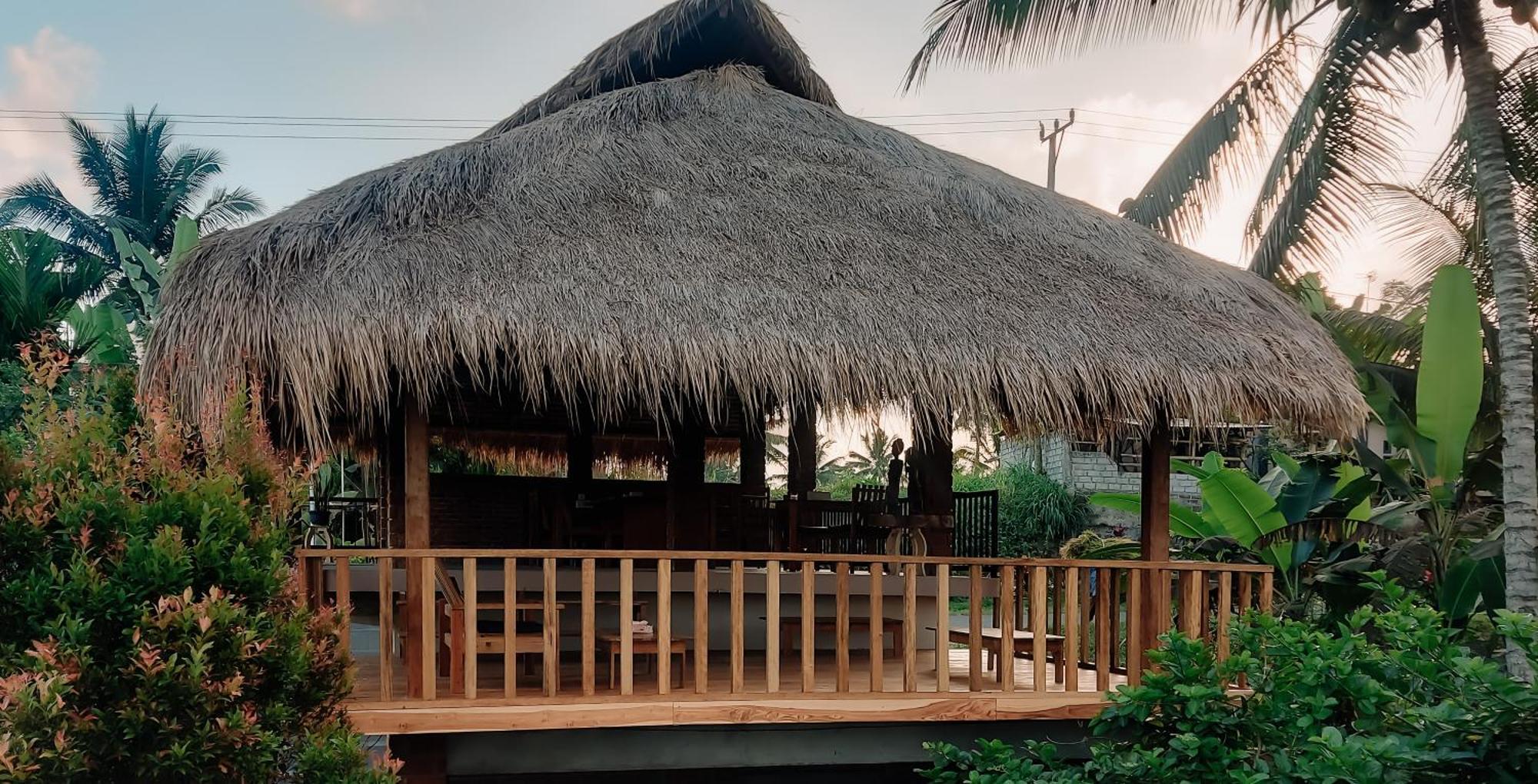Novia Guest House Lombok-เตเตบาตู ภายนอก รูปภาพ